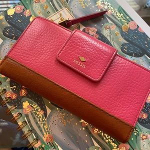 Beautiful Hot Pink & Brown Leather Fossil Wallet